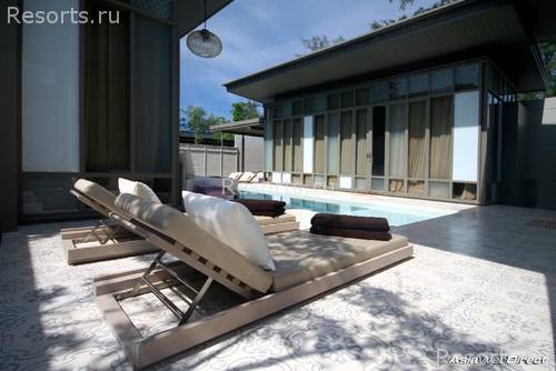 SALA Phuket Resort & Spa 17